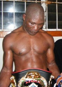 Moyoyo Mensah boxer