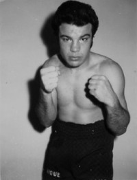 Enrique Jana boxer