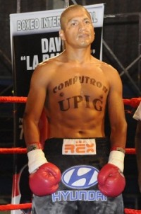 Tony Fernandez boxer