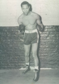 Curtis Bruce boxer