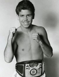 Greg Edelman boxer
