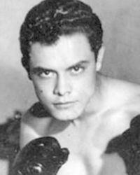 Mauro Vazquez boxer