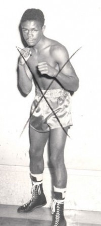Leo Merino boxer