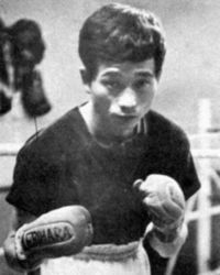 Hiroyuki Ebihara boxer
