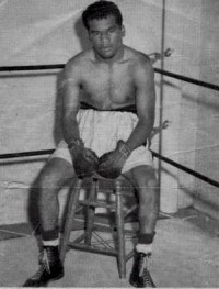 Dwight Hawkins boxer