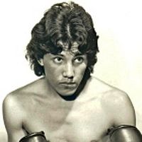 Mauricio Aceves boxer