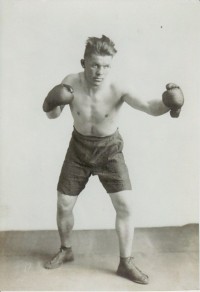 Wild Willie Webb boxer