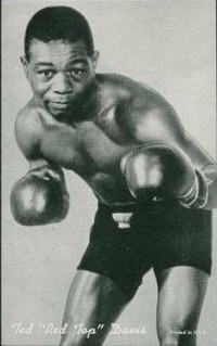 Teddy Davis boxer
