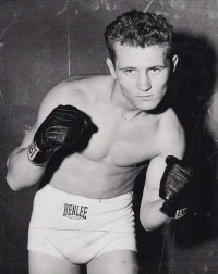 Roy Andrews boxer