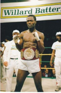 Linda Nondzaba boxer