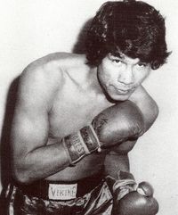 Yaqui Lopez boxer