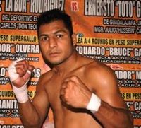 Lizardo Moreno boxer