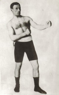 Tom Thomas boxer