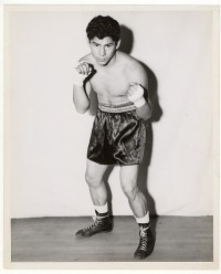 Jesse Flores boxer