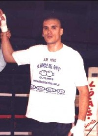 Cesar David Crenz boxer