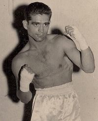 Bernardo Lozano boxer