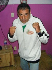 Walter Armando Masseroni boxer
