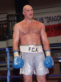 Mike Holden boxer