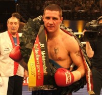 Elvis Mihailenko boxer