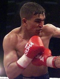 Ali Ennebati boxer