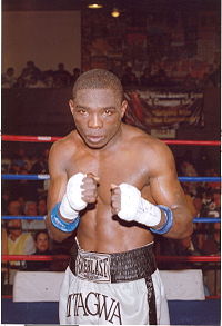 Rogers Mtagwa boxer