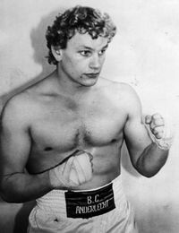 Maurice Naveau boxer