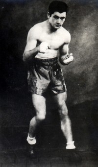 Stan Rowan boxer