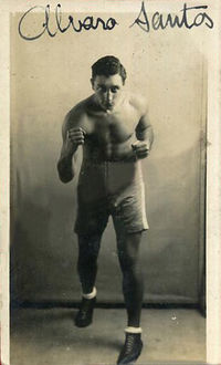 Alvaro Santos boxer