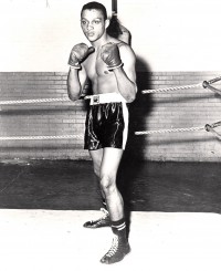 Richard Young boxer