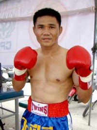 Thongchai Treeviset boxer