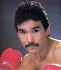 Gilberto Roman boxer