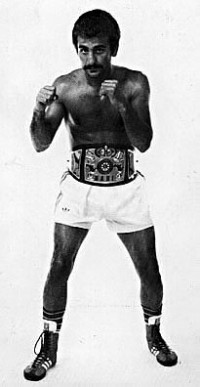 Rocky Fratto boxer