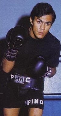 Pipino Cuevas boxer