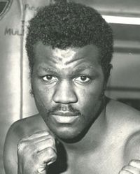 Hughroy Currie boxer