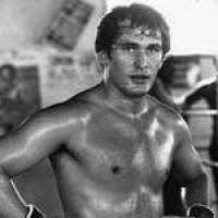 Mircea Simon boxer