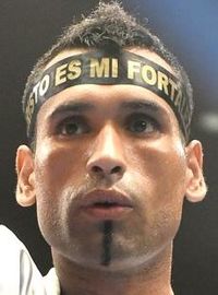 Jonathan Victor Barros boxer
