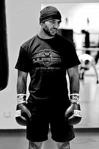 Mehdi Bouadla boxer