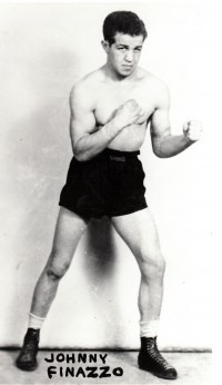 Johnny Finazzo boxer