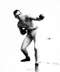 Mike Burns boxer