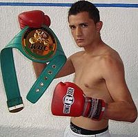 Daniel Estrada boxer