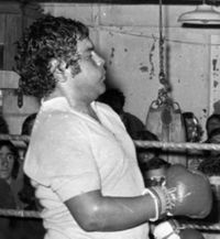Jose Maria Flores Burlon boxer