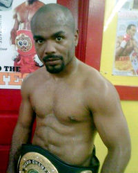 Lanardo Tyner boxer