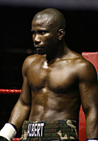 Albert Onolunose boxer