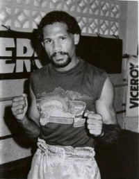 Bernardo Pinango boxer