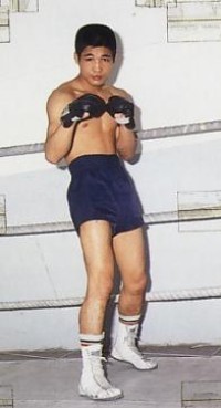 Yoshiaki Numata boxer