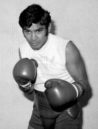 Ruben Navarro boxer