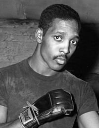 Adrian Davis boxer
