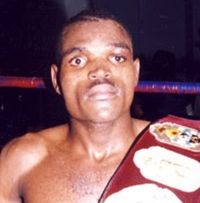 Vincent Vuma boxer