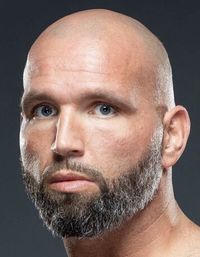 Travis Kauffman boxer