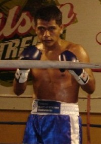 Victor Paredes boxer